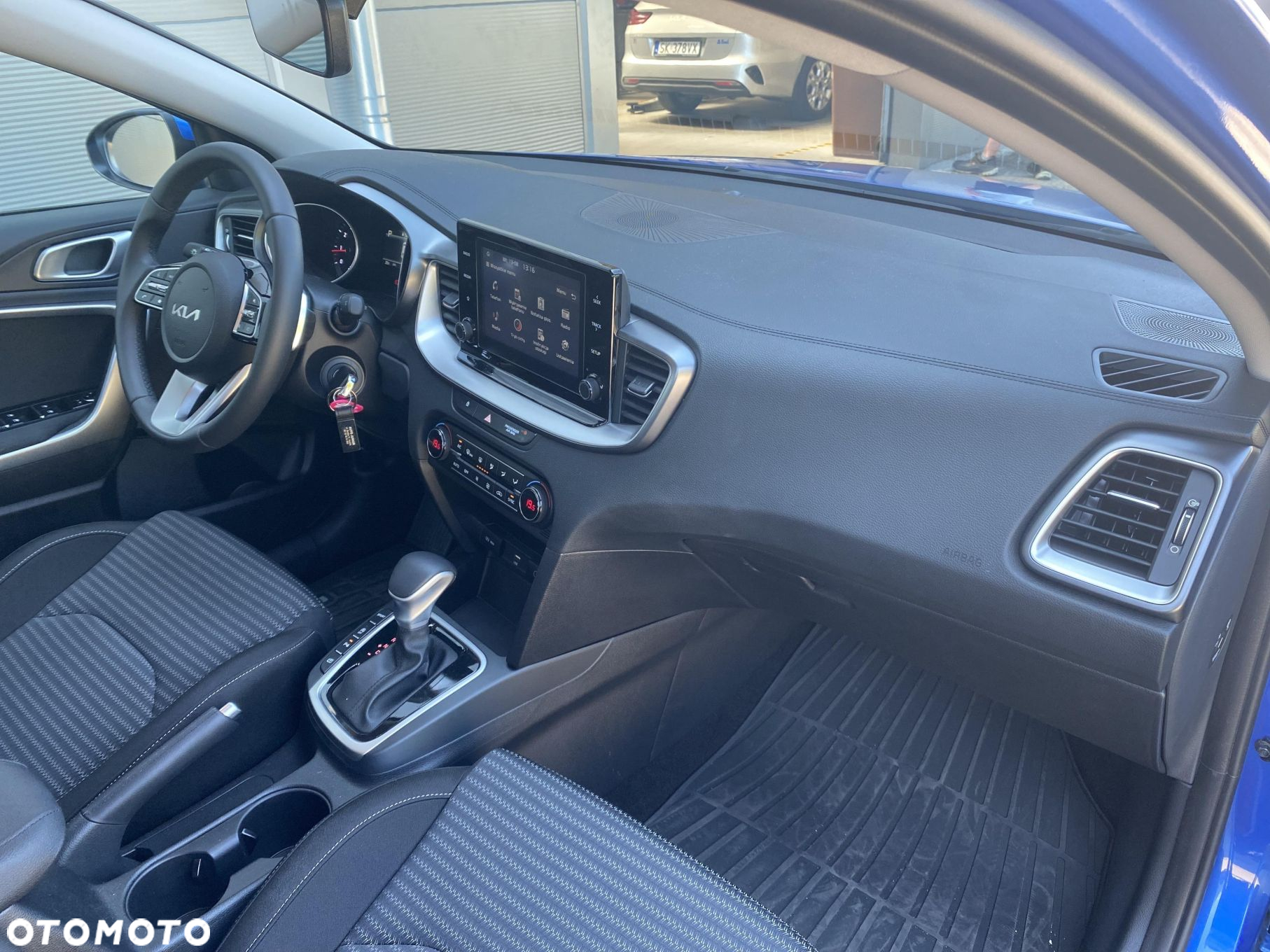 Kia Ceed - 13