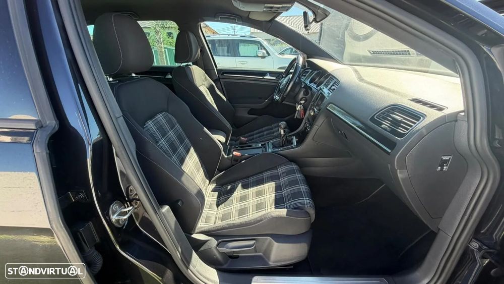 VW Golf 2.0 TDI GTD - 17