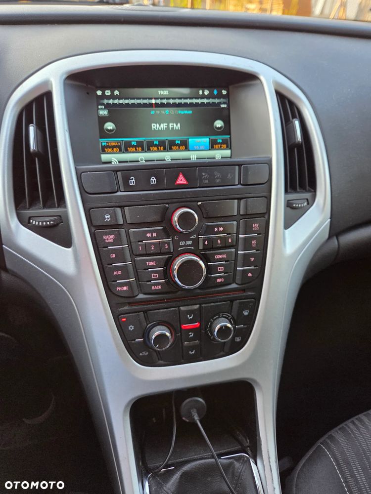 Opel Astra 1.6 Active - 11