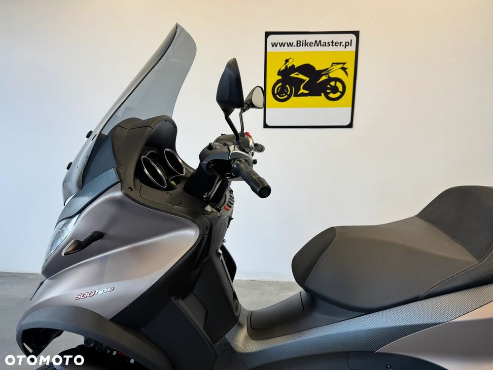 Piaggio MP-3 - 20