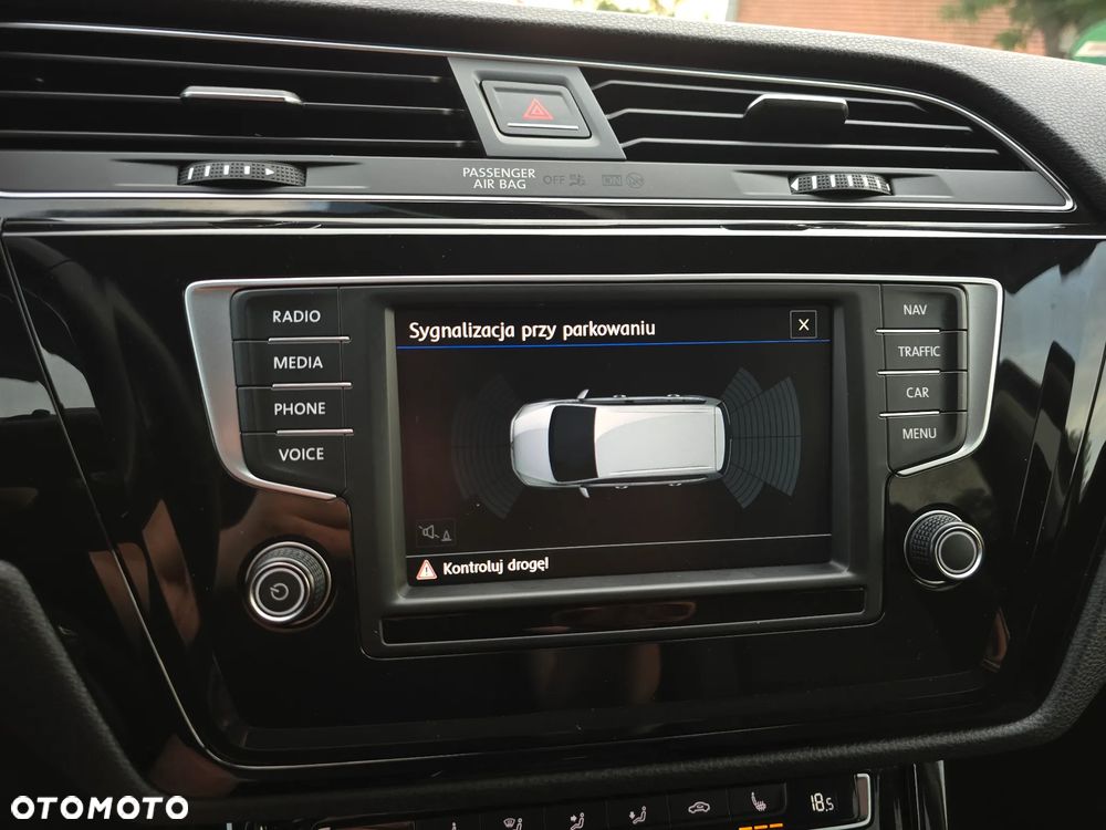 Volkswagen Touran 2.0 TDI BMT Highline DSG - 22