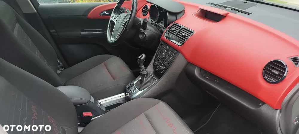 Opel Meriva - 11