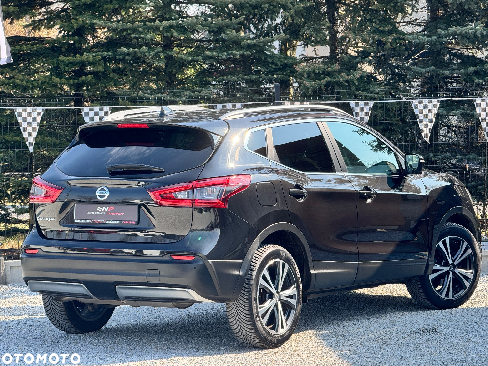 Nissan Qashqai 1.3 DIG-T DCT N-CONNECTA - 28