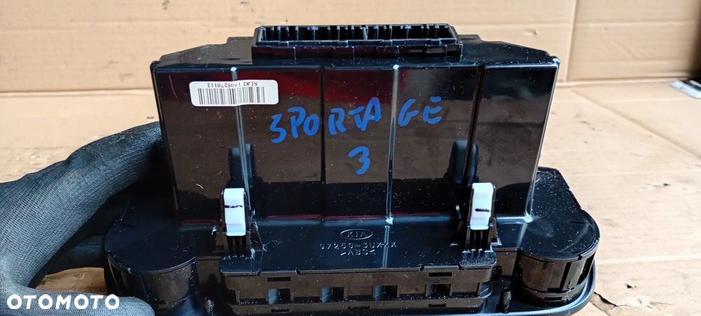 Panel nawiewu klimatyzacji klimy Kia Sportage III 97250-3U900 - 7