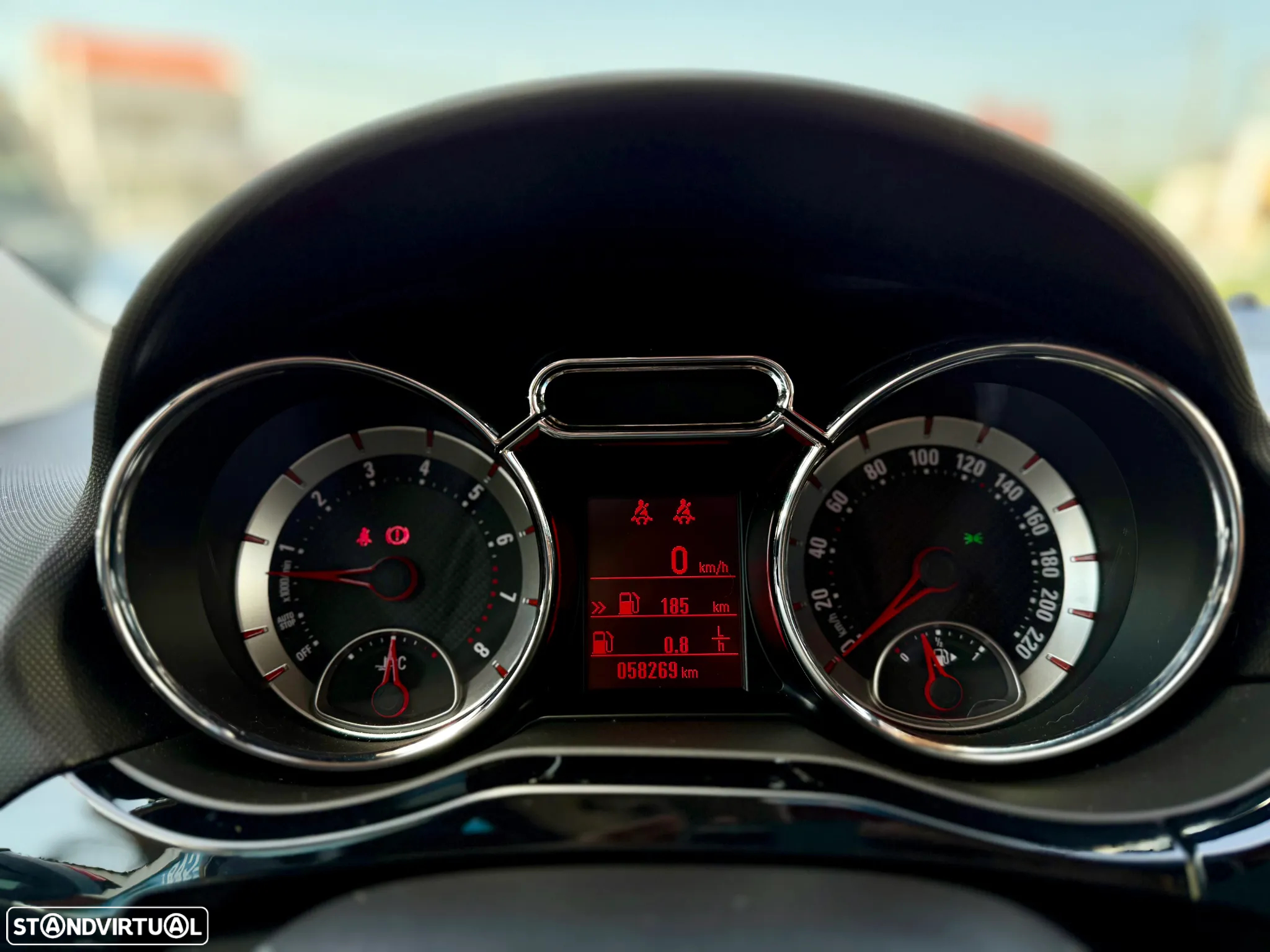 Opel Adam 1.0 T Rocks - 24