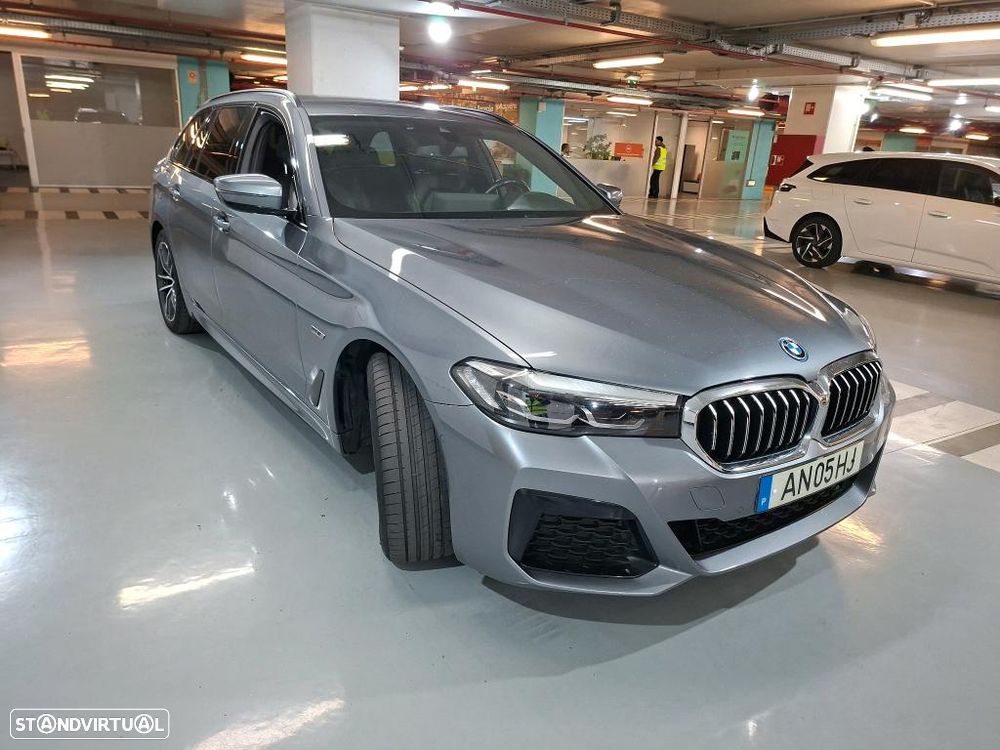 BMW 520 e Pack M - 4