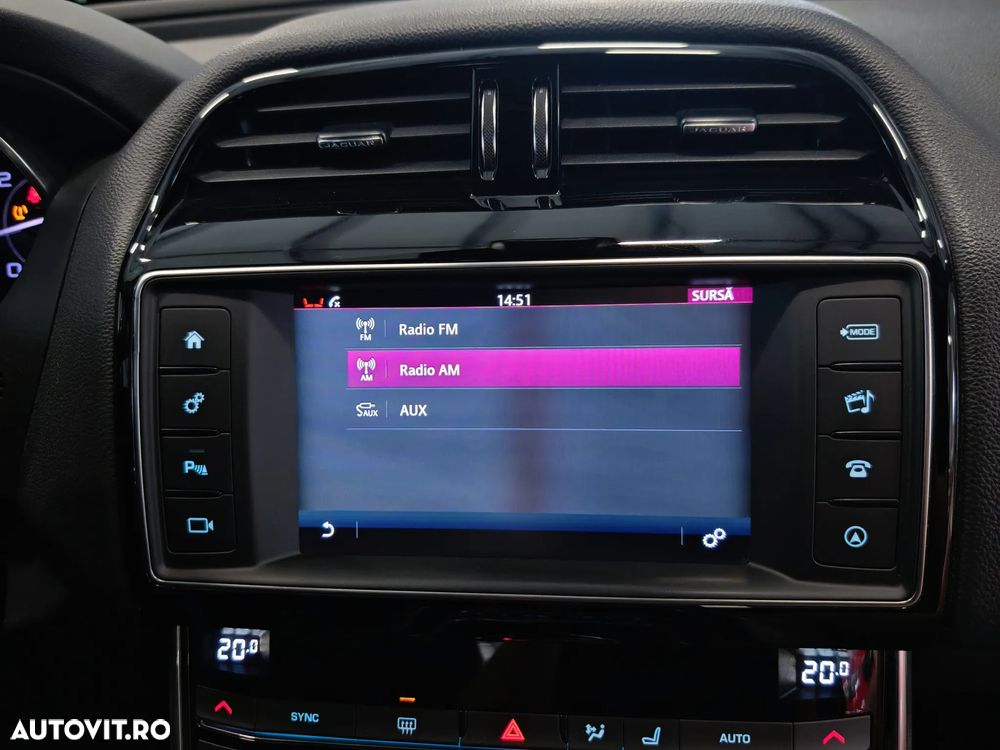 Jaguar XE 2.0 R-Sport - 19