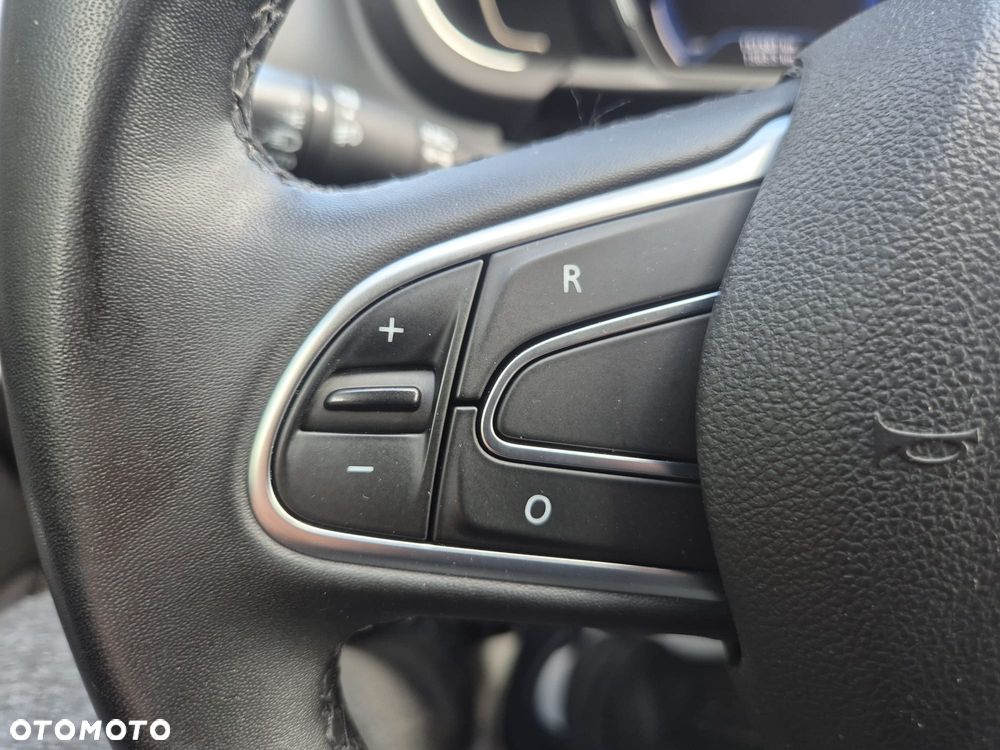 Renault Grand Scenic - 20