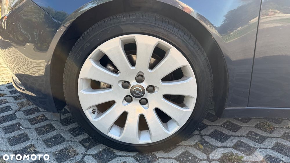 Opel Insignia 2.0 Turbo 4x4 Edition - 13