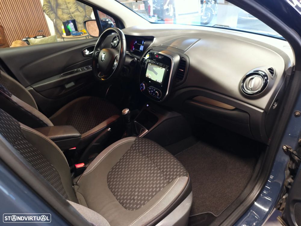 Renault Captur 1.5 dCi Exclusive - 2