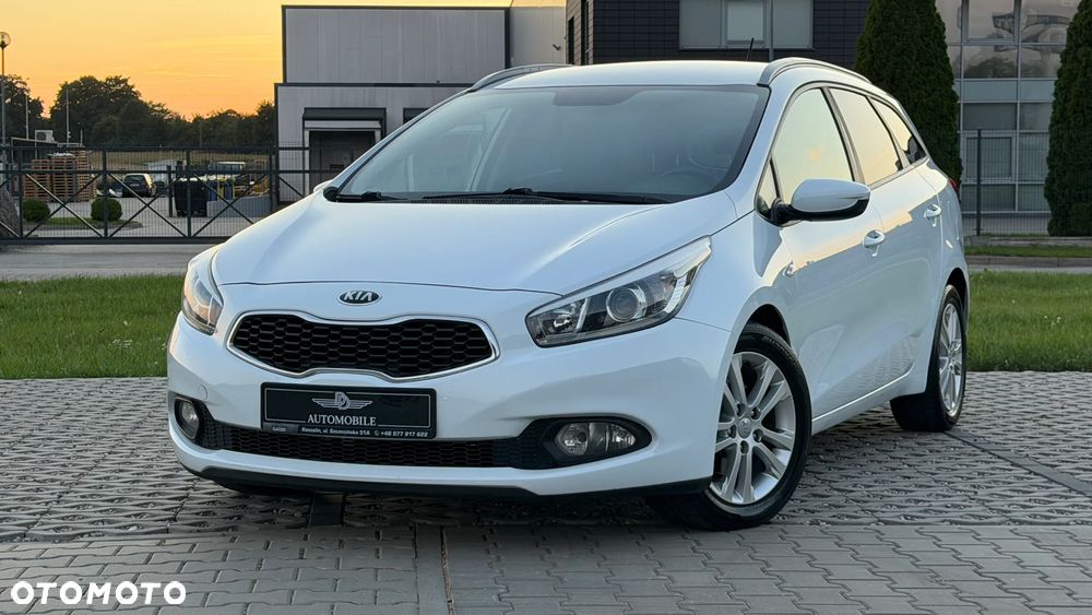 Kia Ceed - 16
