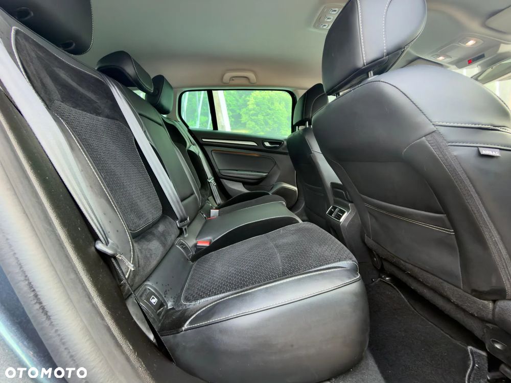 Renault Megane ENERGY TCe 140 EDC GT-LINE - 30