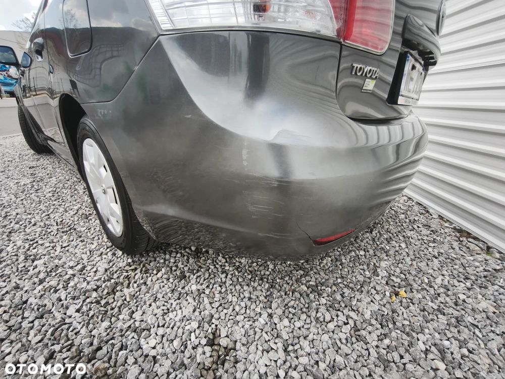 Toyota Avensis 1.6 Luna - 21