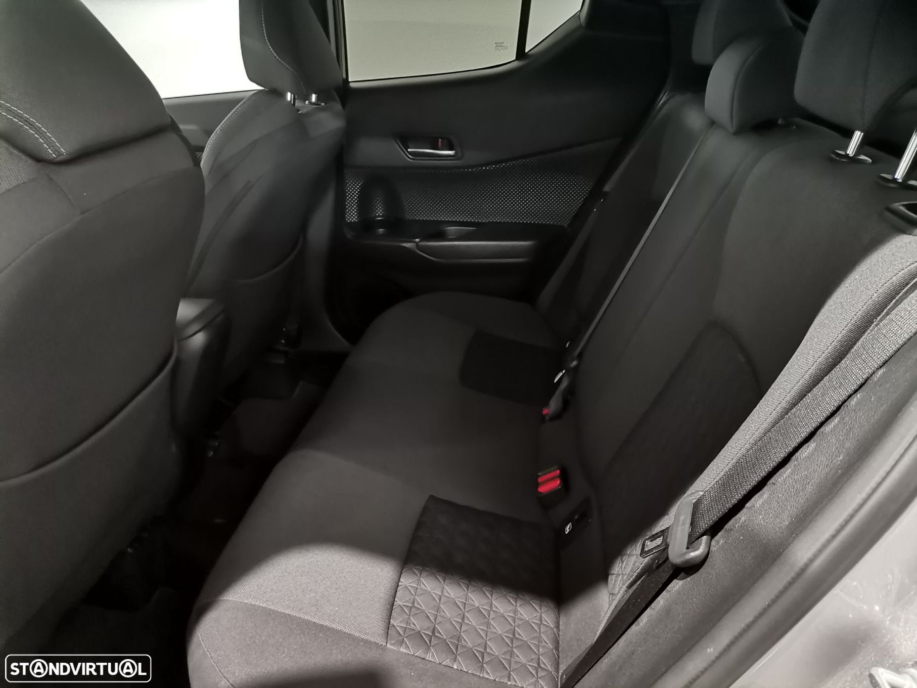 Toyota C-HR 1.8 Hybrid Square Collection - 12