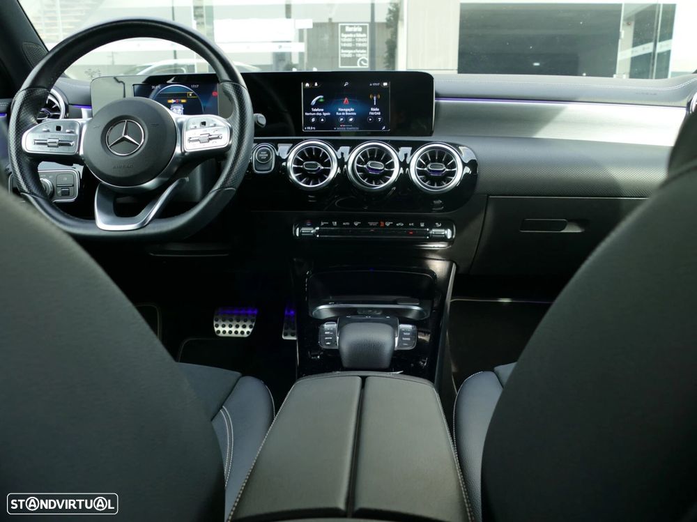 Mercedes-Benz A 250 e AMG Line - 32