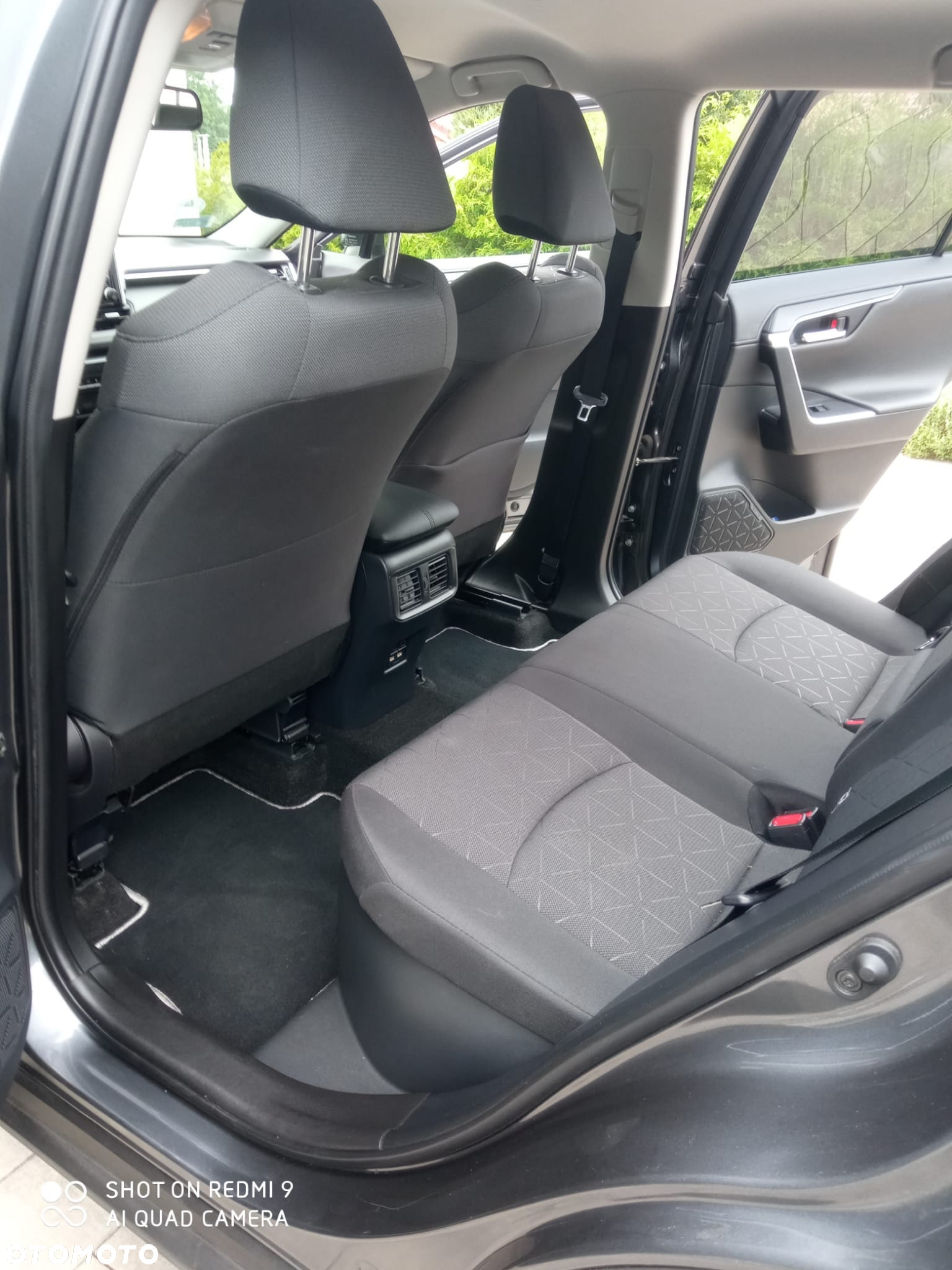 Toyota RAV4 - 12