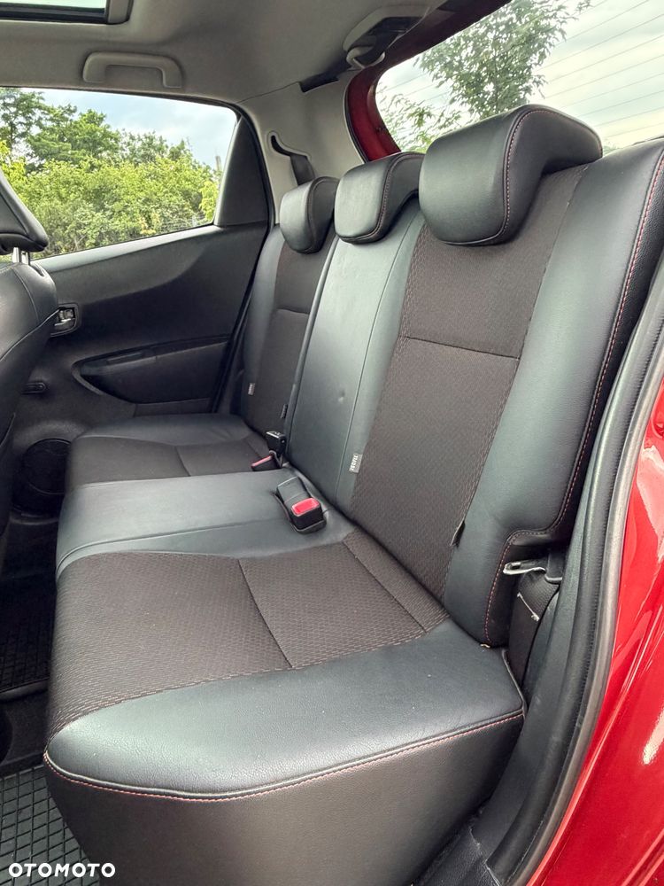 Toyota Yaris 1.33 Premium - 14