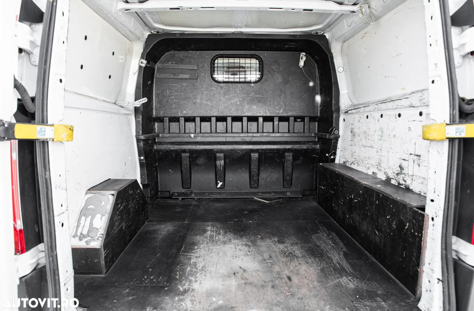 Ford Transit Custom DCIV 310 2.0 TDCI LWB L2H1 Limited - 6