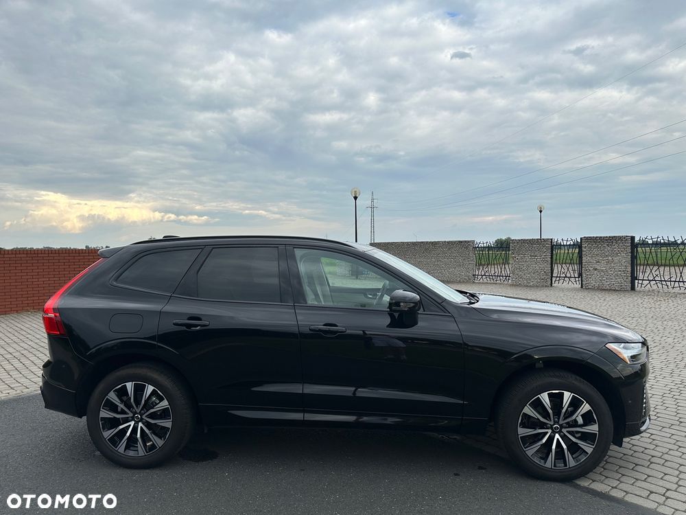 Volvo XC 60 B5 B AWD R-Design - 4
