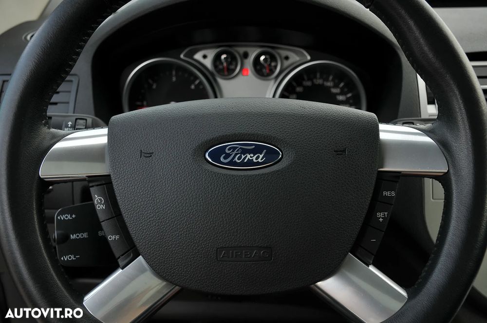 Ford Kuga 2.0 TDCi 2x4 Individual - 21