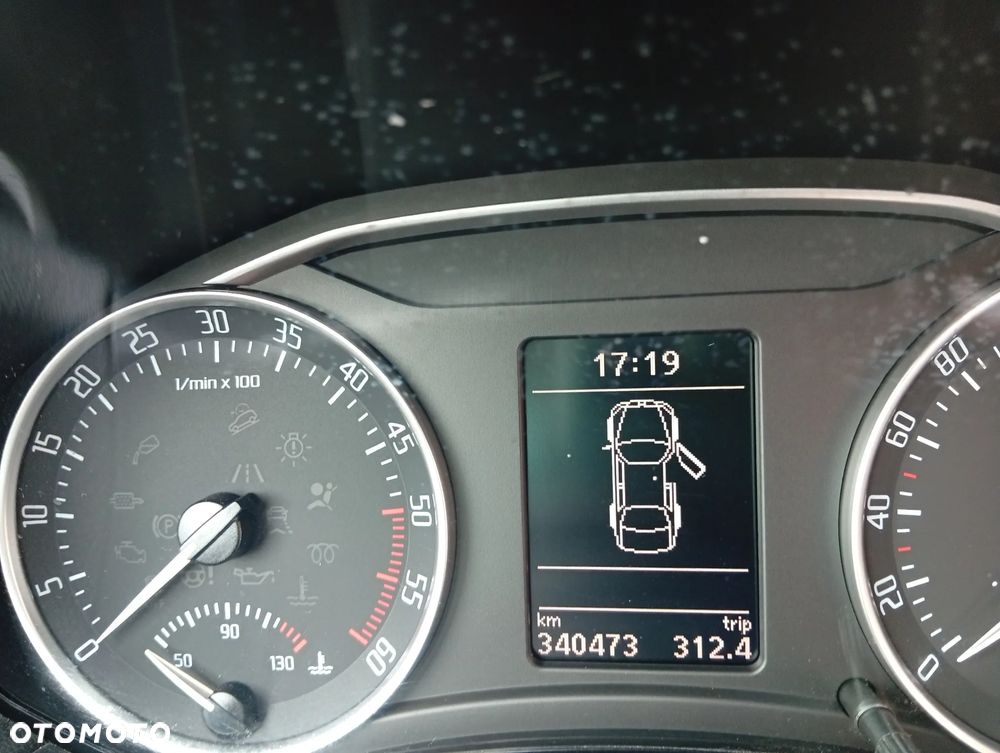 Skoda Octavia 2.0 TDI DPF Ambition DSG - 9