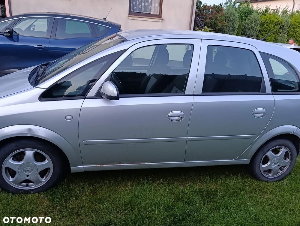 Opel Meriva 1.6 16V Cosmo - 9