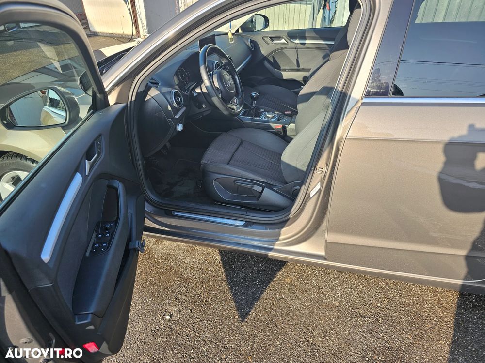 Audi A3 1.6 TDI (clean diesel) S line Sportpaket - 7