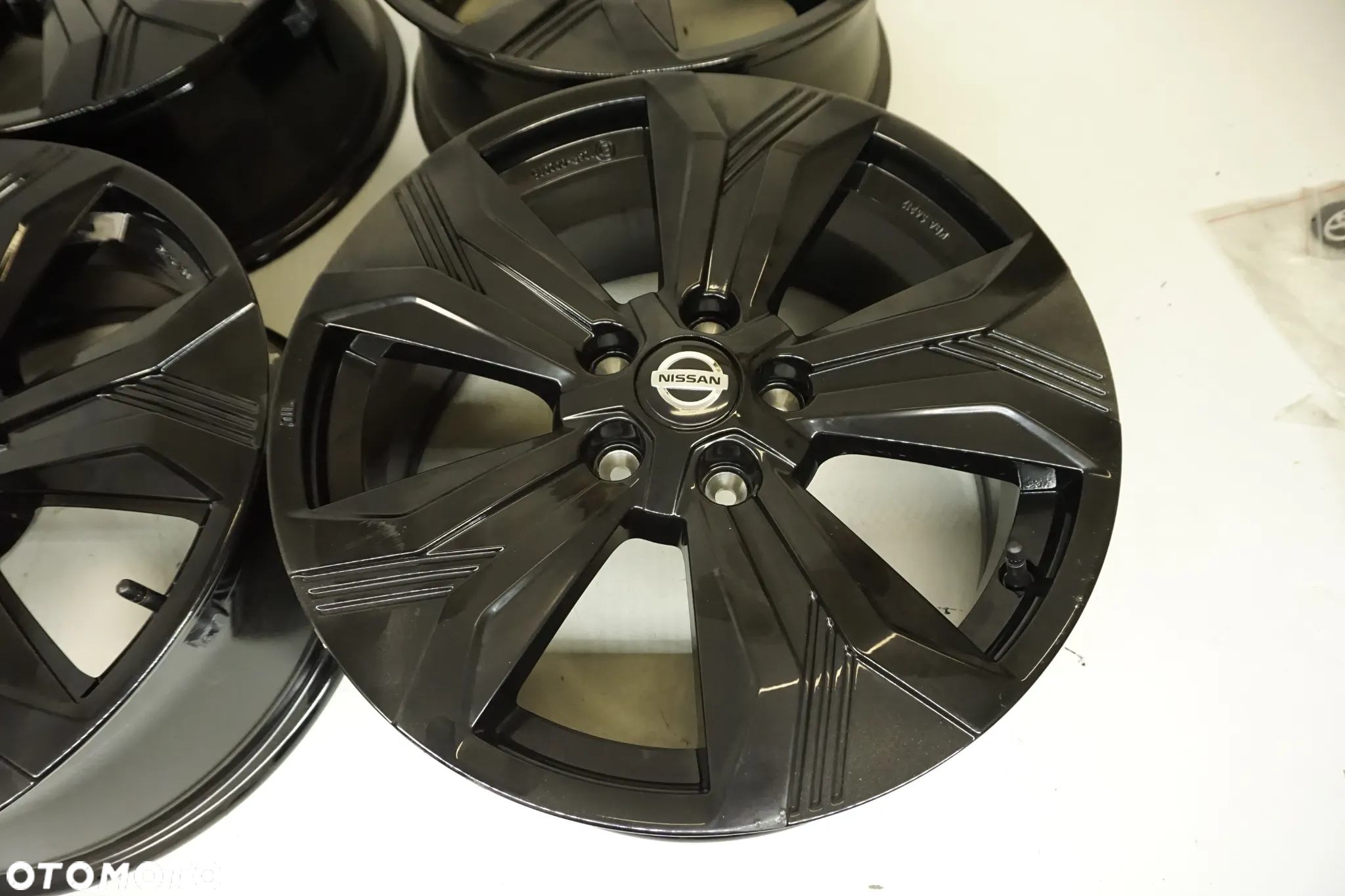 FELGI ALUMINIOWE 18 NISSAN ARIYA PRIMERA QASHQAI II JUKE PULSAR LEAF X-TRAIL NV300 ORYGINAŁ NISSAN NOWY MODEL - 9