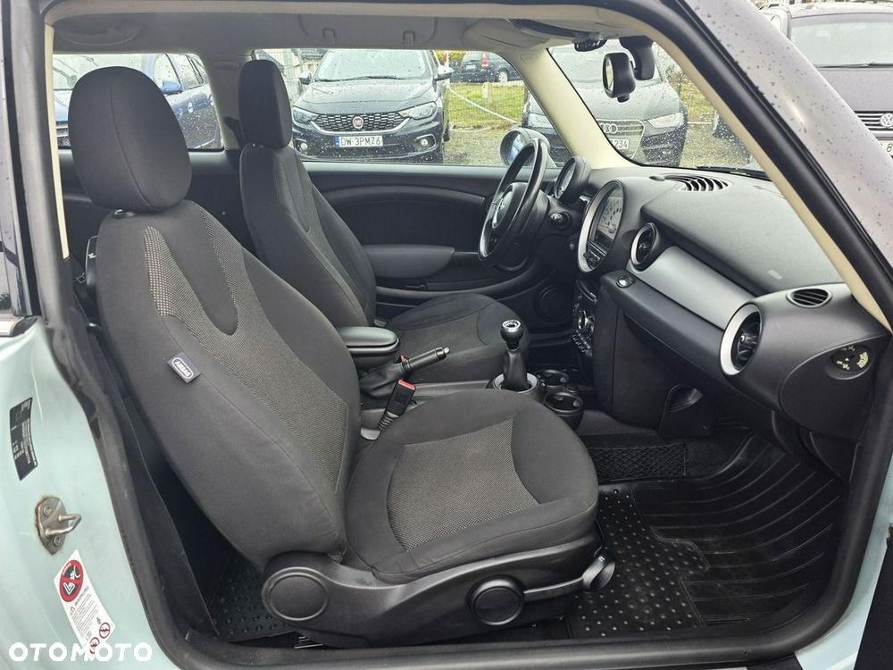 MINI Cooper - 16