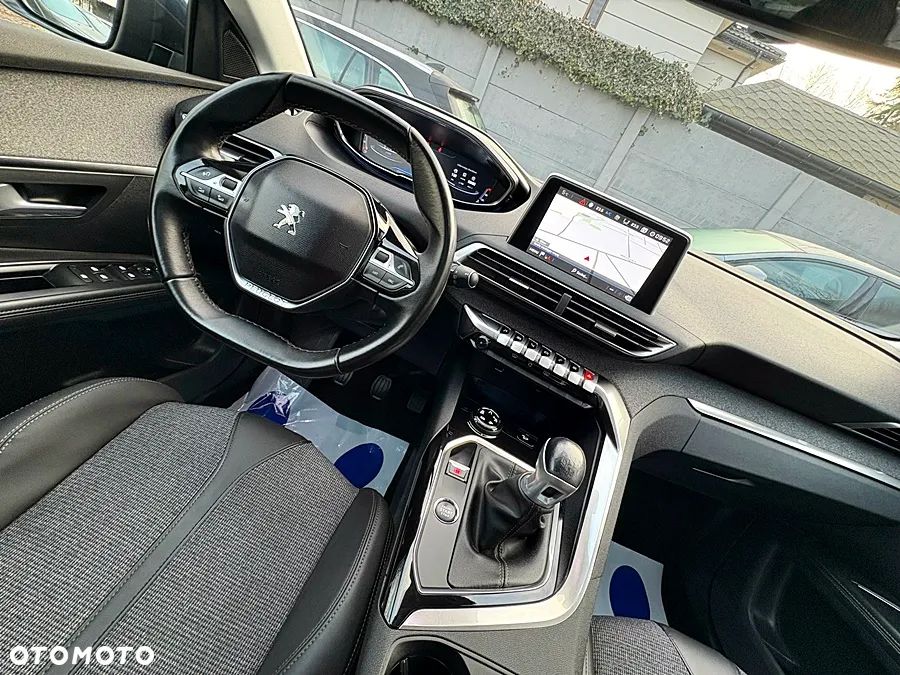 Peugeot 5008 BlueHDi 130 Allure Pack - 25