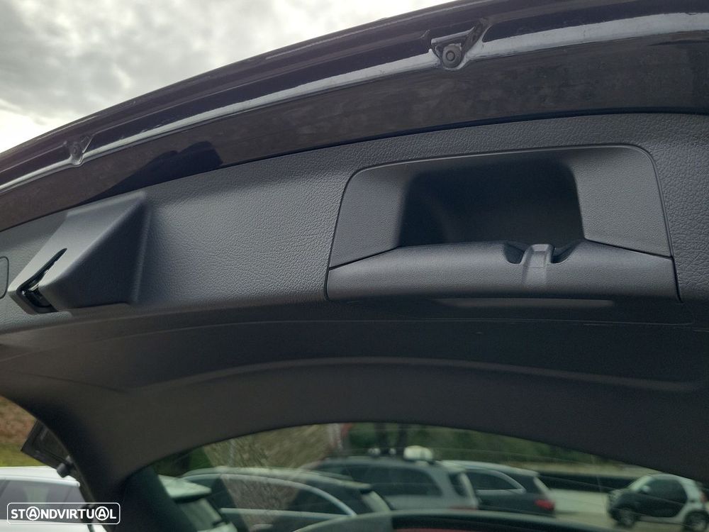 Mercedes-Benz A 250 e AMG Line - 19