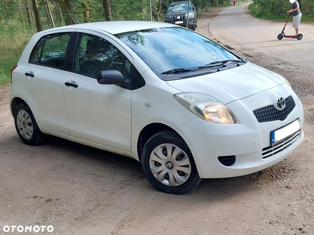Toyota Yaris 1.0 Terra A/C - 1