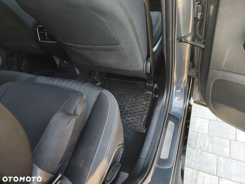 Kia Sportage - 14