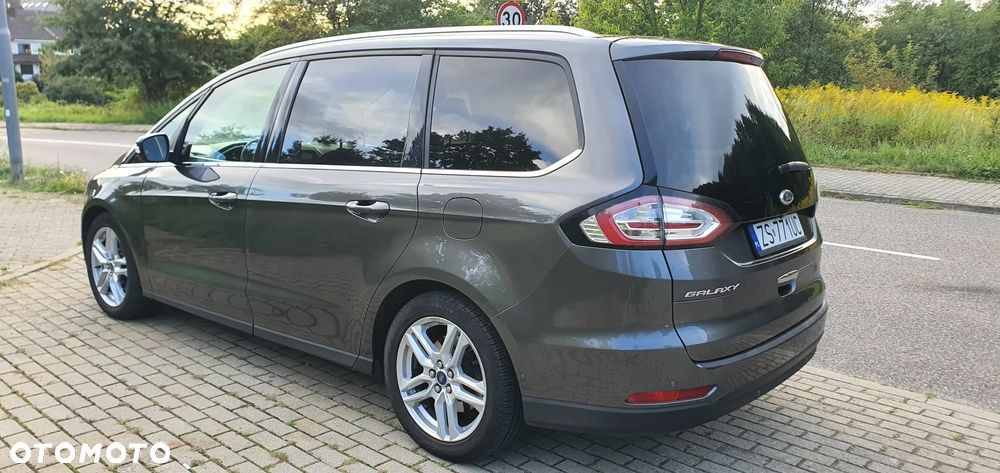 Ford Galaxy - 9
