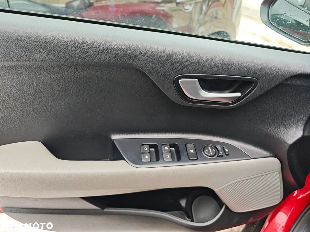 Kia Stonic 1.0 T-GDI L - 15
