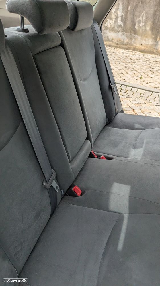 Toyota Prius 1.8 Sol - 27