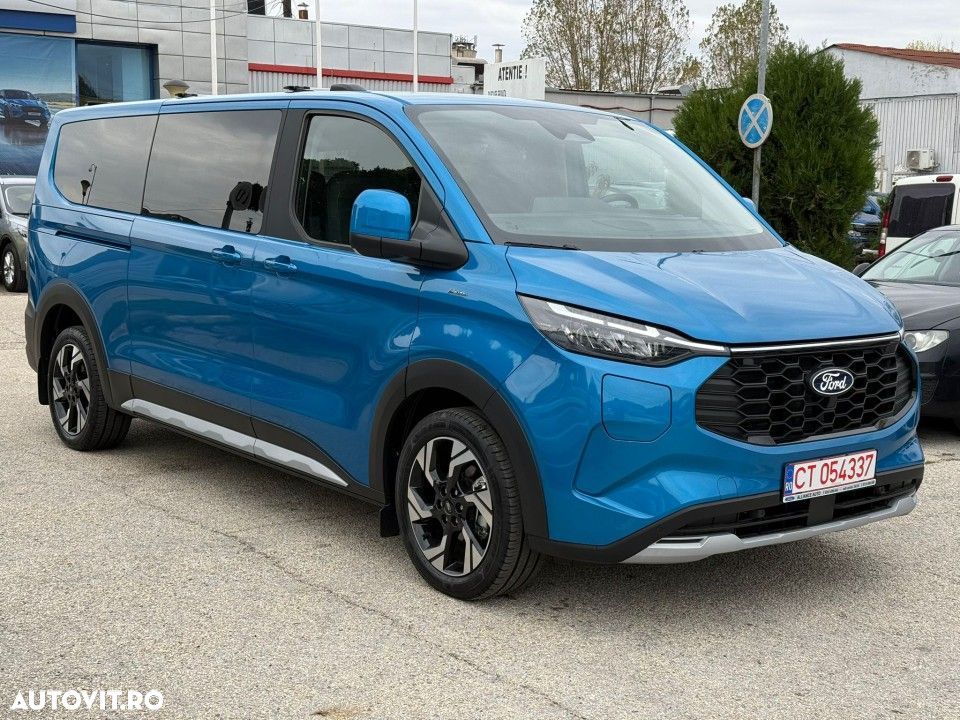 Ford Tourneo Custom - 4