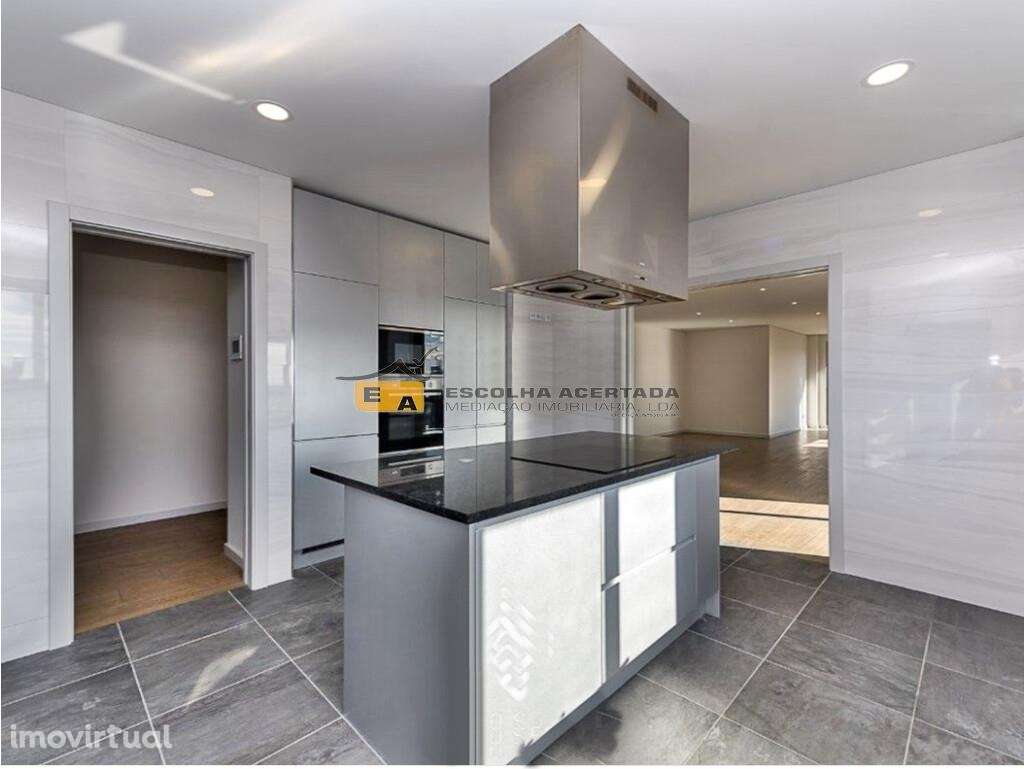 T4 Cobertura com terraço de 102m2 na Boavista - Grande imagem: 3/40