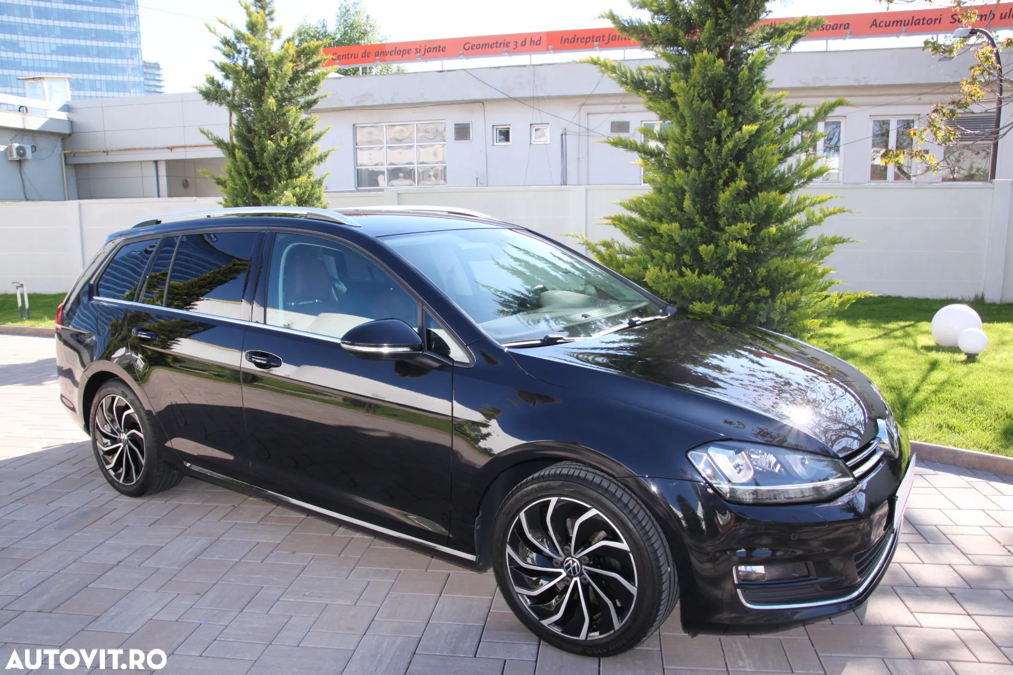 Volkswagen Golf 2.0 TDI DSG BMT Highline - 2