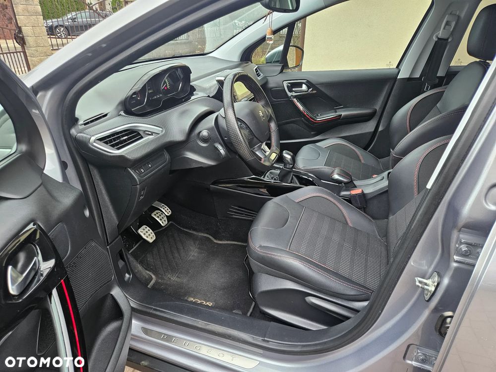 Peugeot 2008 1.5 BlueHDi GT Line S&S - 14