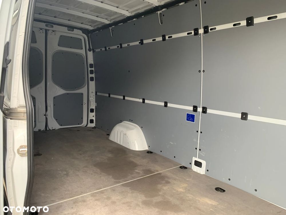 Mercedes-Benz Sprinter - 18