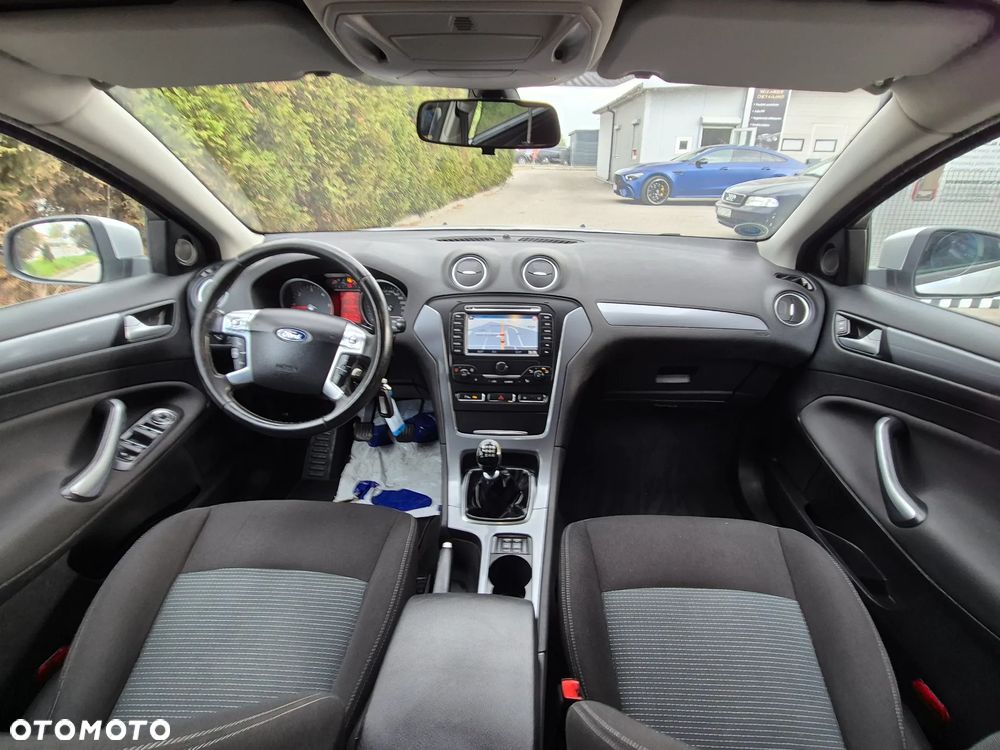 Ford Mondeo 2.0 TDCi Business Edition - 31