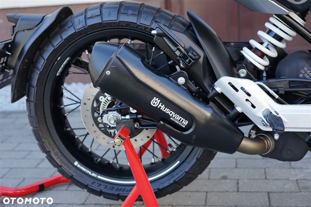 Husqvarna Svartpilen - 8