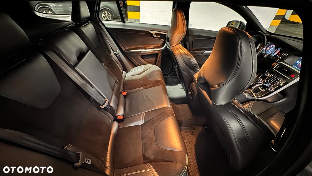 Volvo V60 D3 Geartronic RDesign - 18
