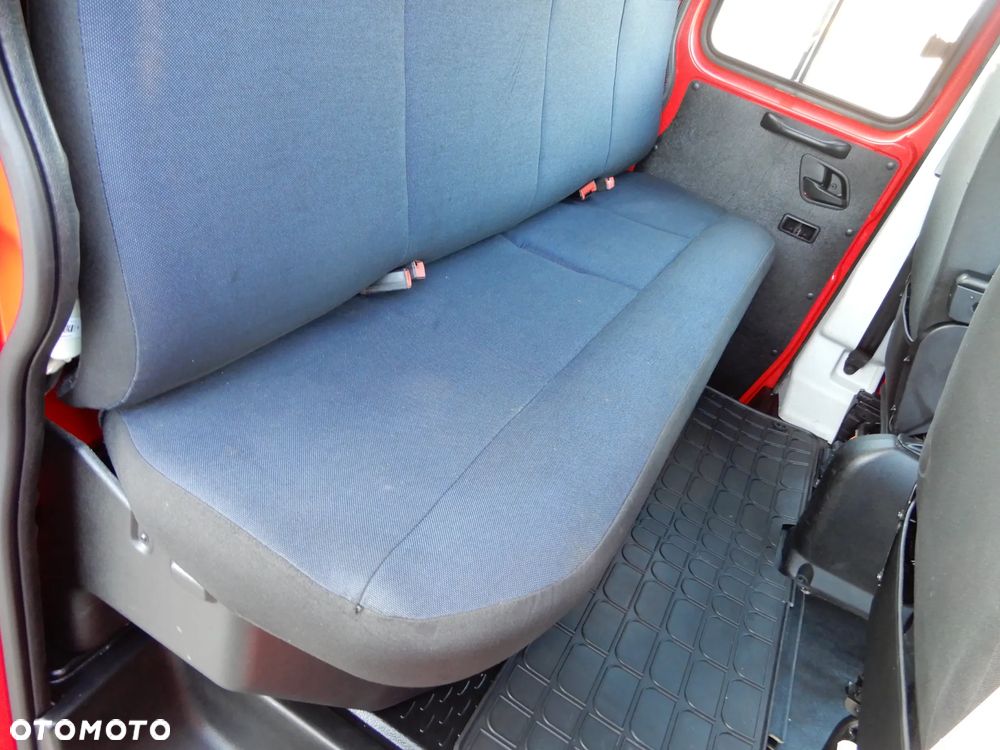 Iveco DAILY 35C16 Brygadowy Dubel Doka + Wywrotka Renomowanej Firmy RomCar Wywrot Kiper x 3 Skrzynia 3004 mm Blokada Mostu Rozstaw Osi 3750 mm HAK 3500 Stan 6-Cio Osobowy + 755 Kg Ładowność Auta Jak NOWY POLECAM - 30