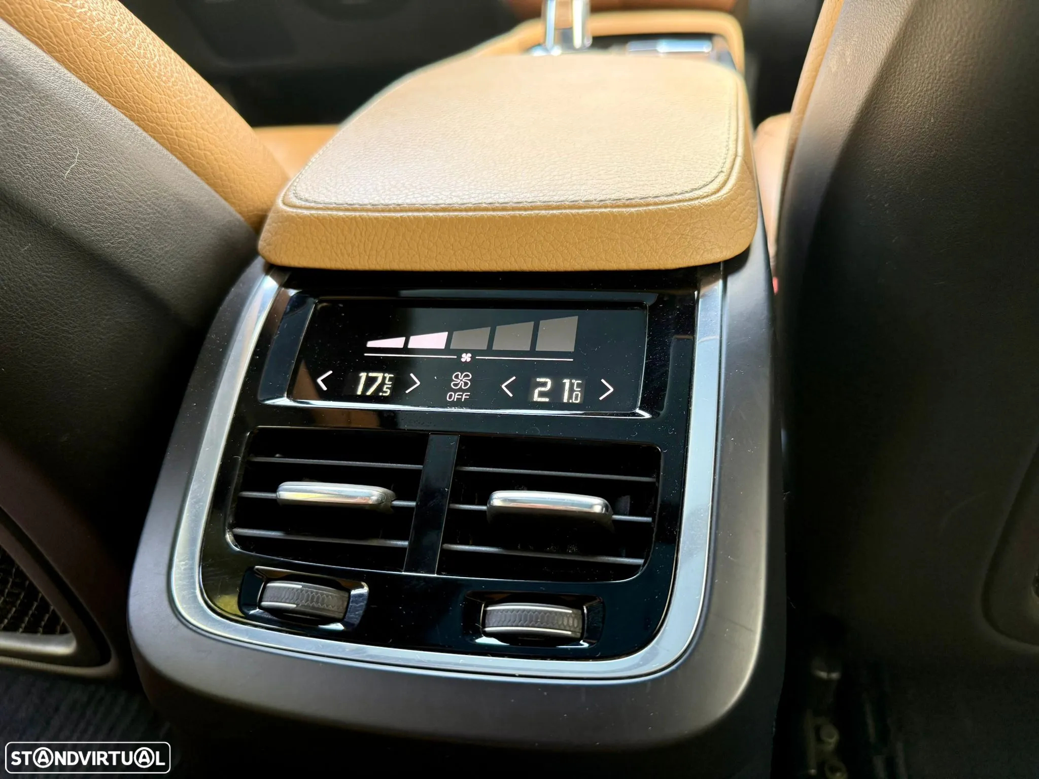 Volvo XC 90 2.0 T8 PHEV Excellence AWD - 12