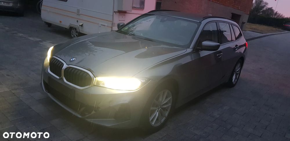 BMW Seria 3 318d MHEV Business Edition - 29