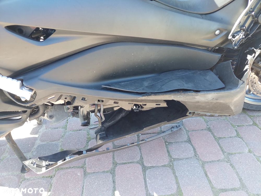 Yamaha X-max - 13