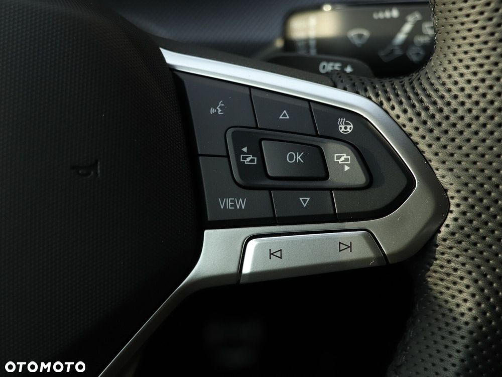 Volkswagen Golf - 19