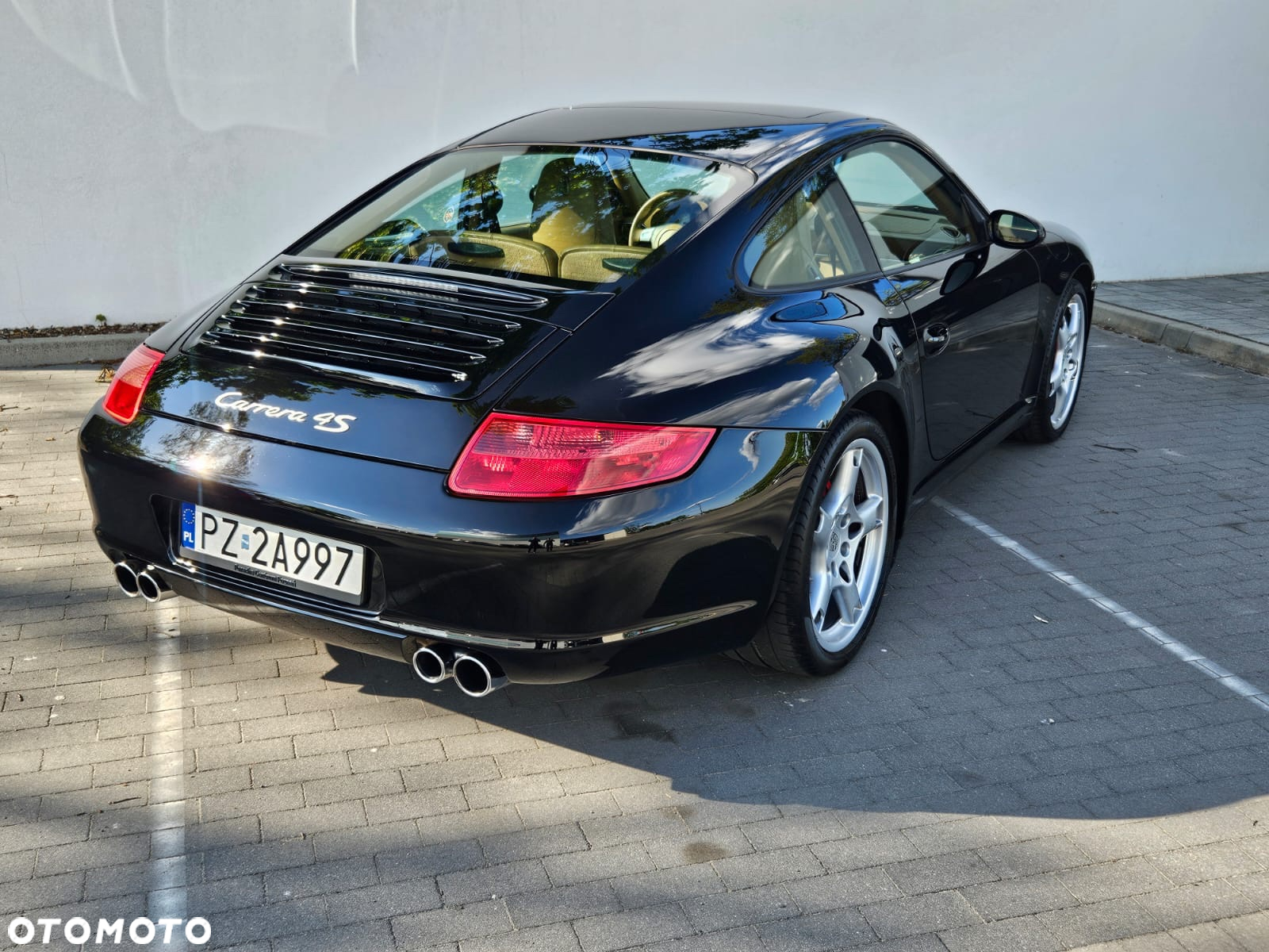 Porsche 911 Carrera 4S - 8
